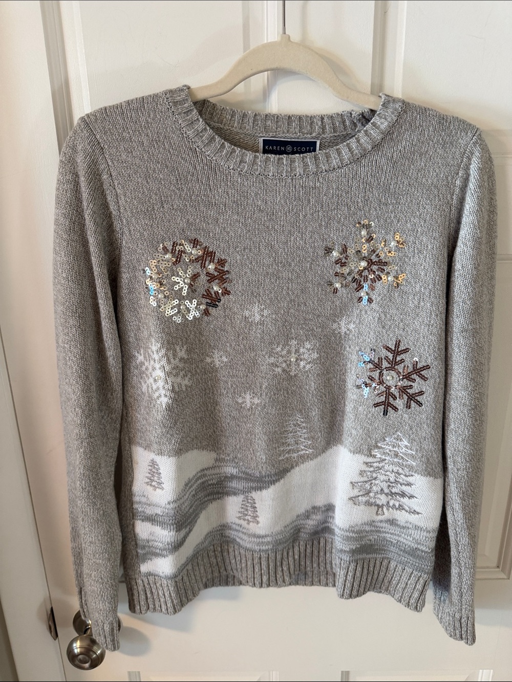Karen Scott Gray Snowflake Winter Landscape Sweater Sequin Accents Holiday Small